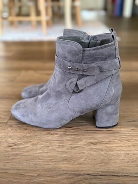 Kelly and Katie microfiber gray suede ‘Thelima’ mod ankle boots size 11